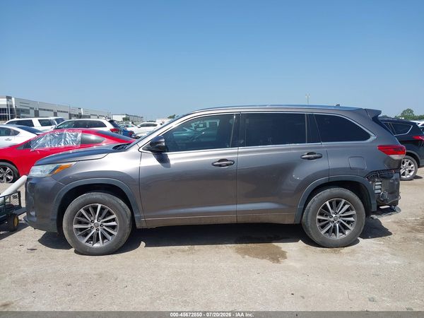 2018 TOYOTA HIGHLANDER XLE