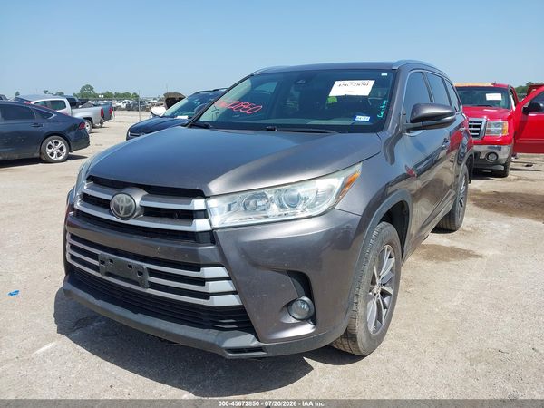 2018 TOYOTA HIGHLANDER XLE