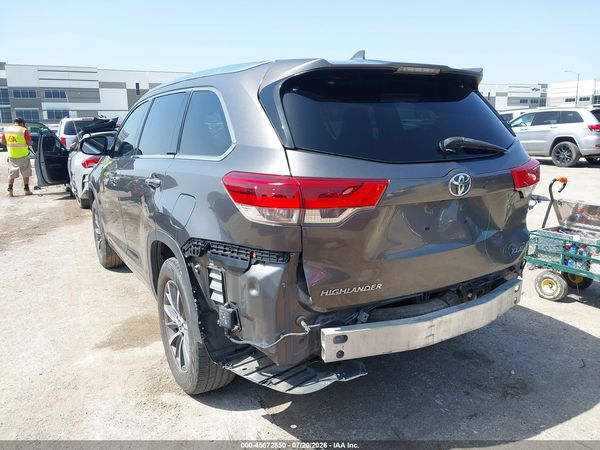 2018 TOYOTA HIGHLANDER XLE