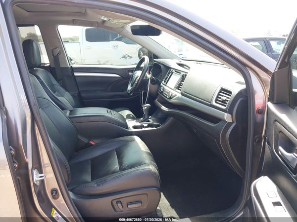 2018 TOYOTA HIGHLANDER XLE