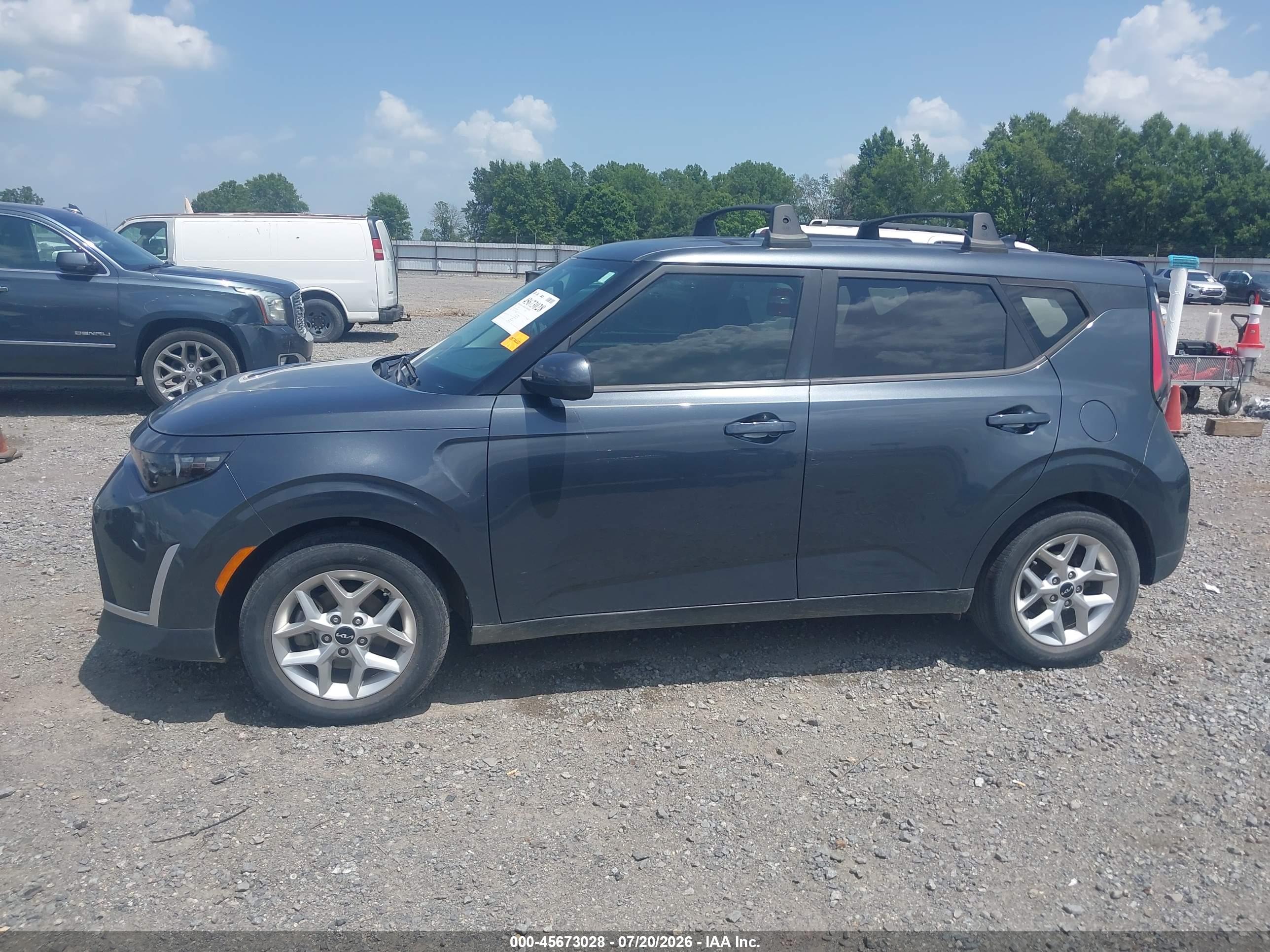 2023 KIA SOUL LX