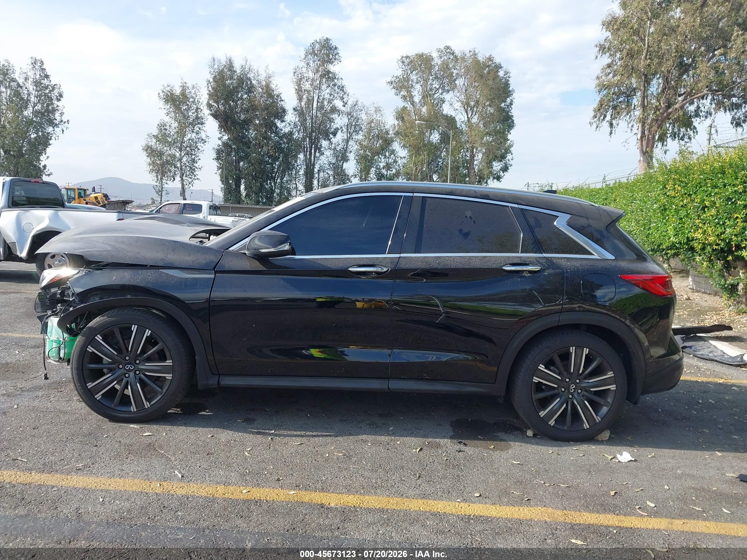 2021 INFINITI QX50 LUXE