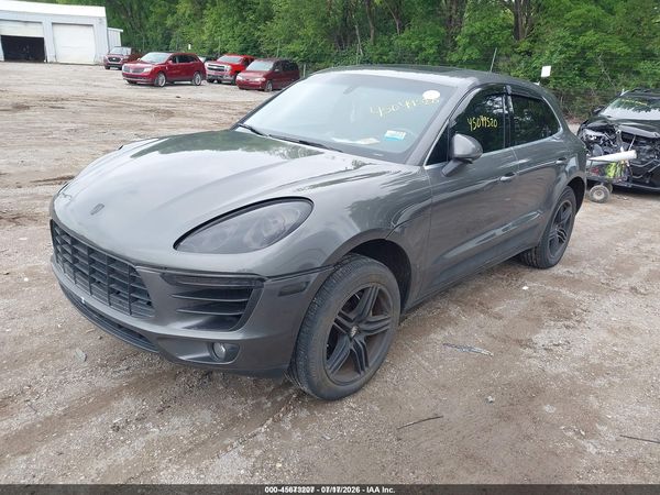 2015 PORSCHE MACAN S