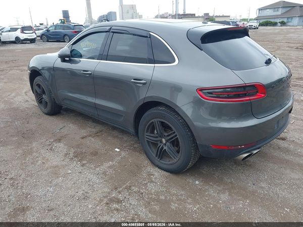 2015 PORSCHE MACAN S