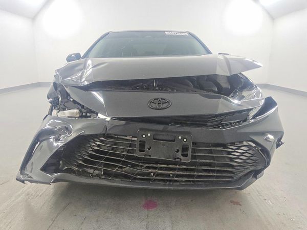 2025 TOYOTA CAMRY