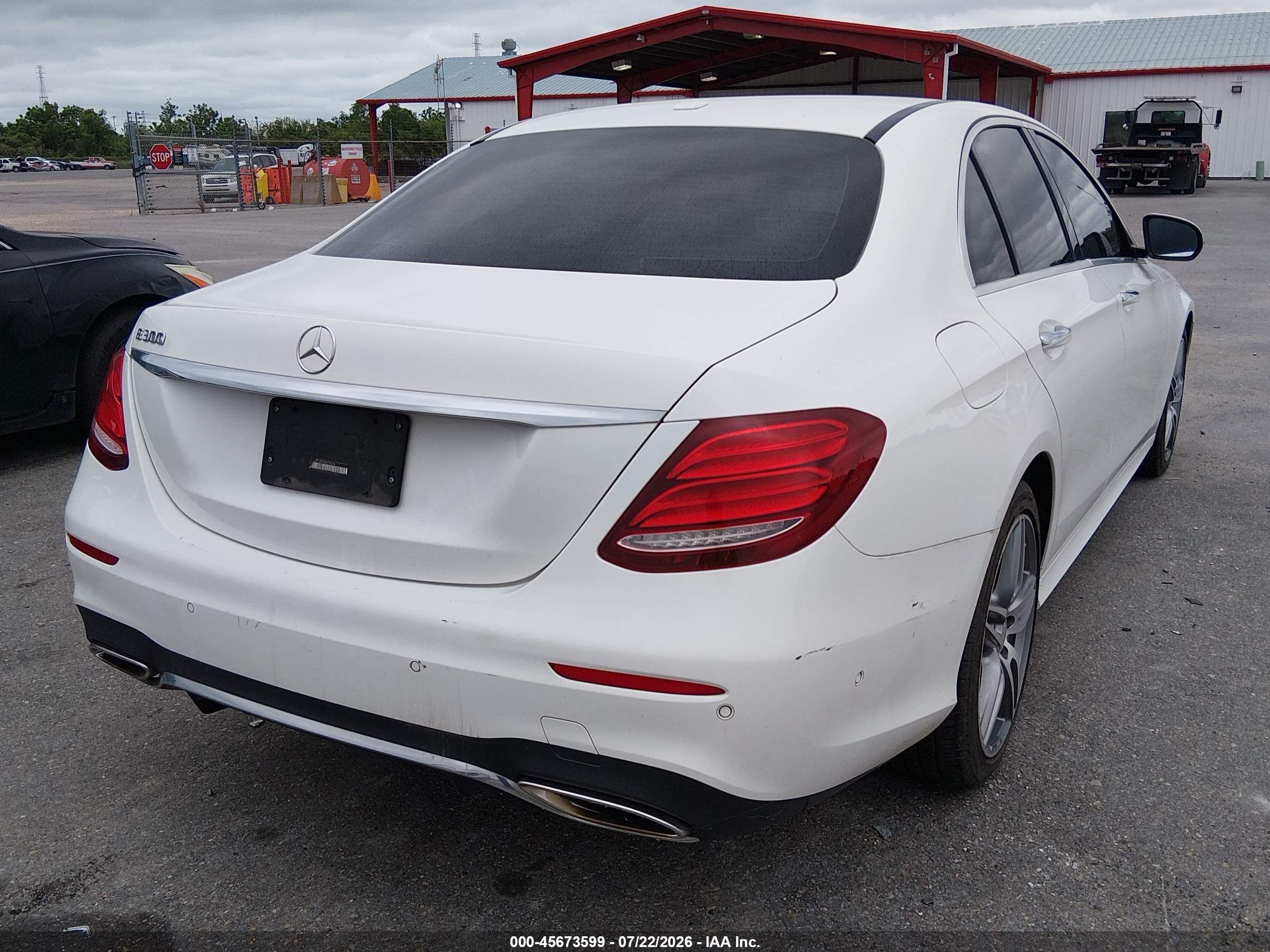 2017 MERCEDES-BENZ E 300 E300
