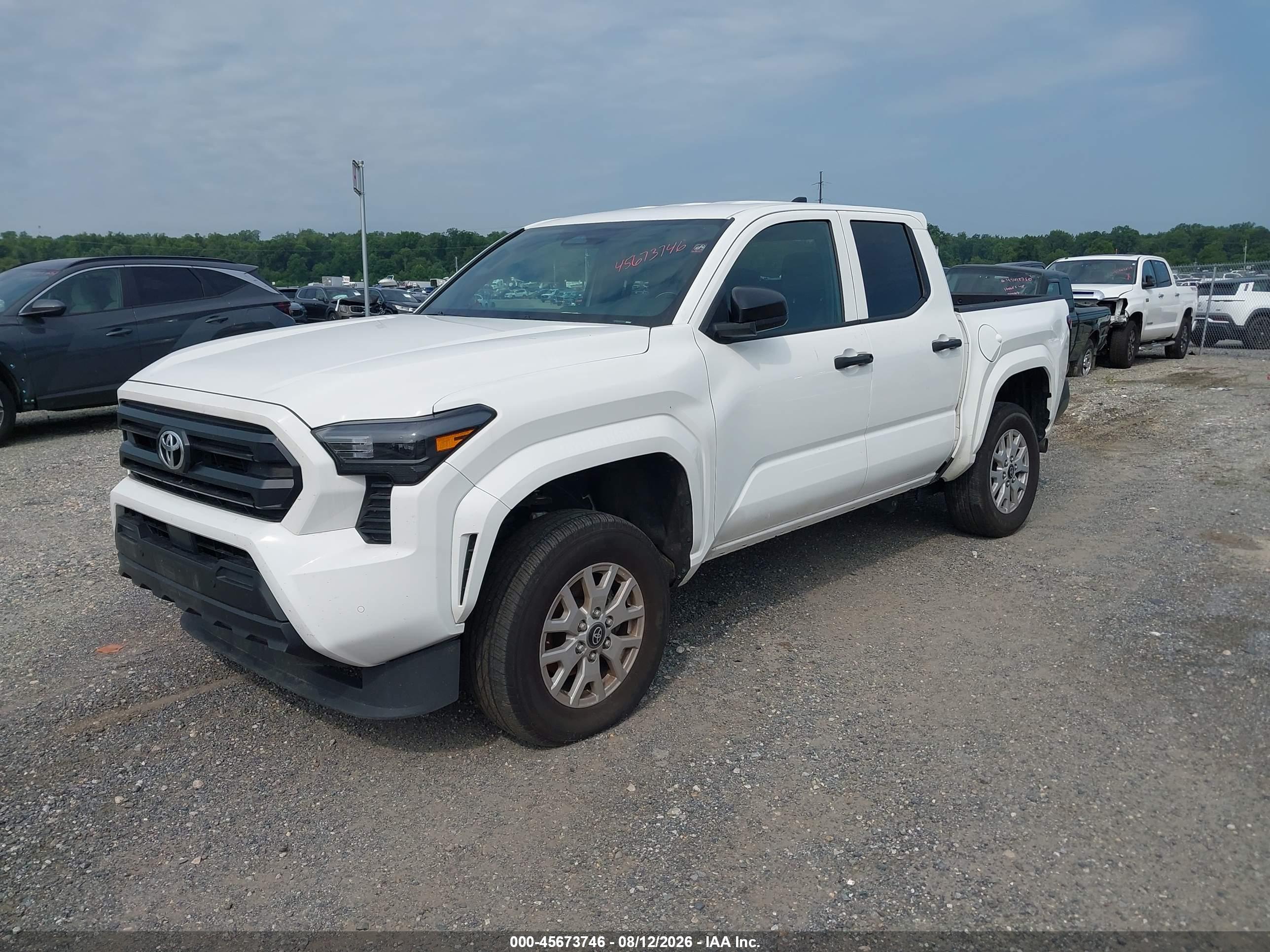 2025 TOYOTA TACOMA SR — I2