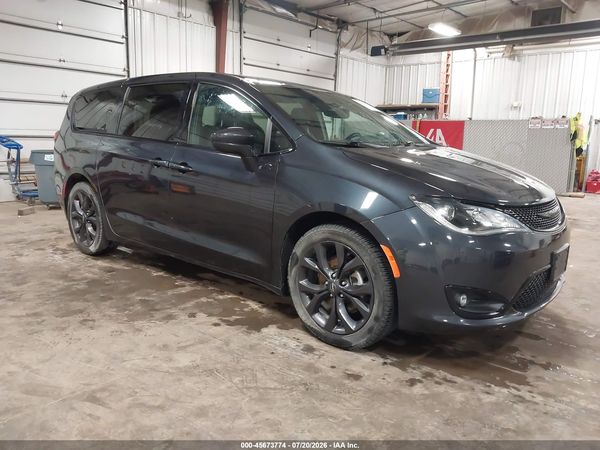 2019 CHRYSLER PACIFICA TOURING PLUS — I1