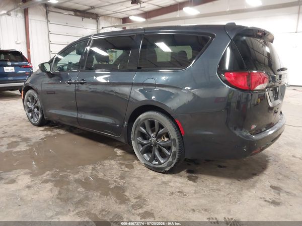 2019 CHRYSLER PACIFICA TOURING PLUS — I3