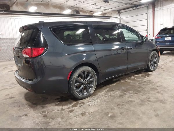 2019 CHRYSLER PACIFICA TOURING PLUS — I4