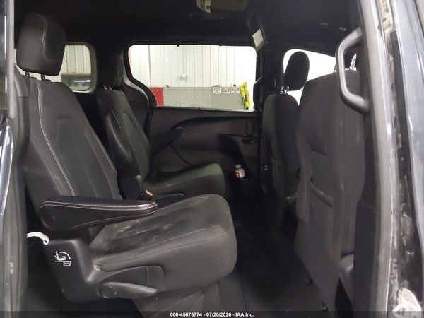2019 CHRYSLER PACIFICA TOURING PLUS — I8