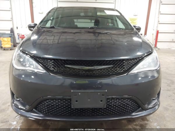2019 CHRYSLER PACIFICA TOURING PLUS — I115