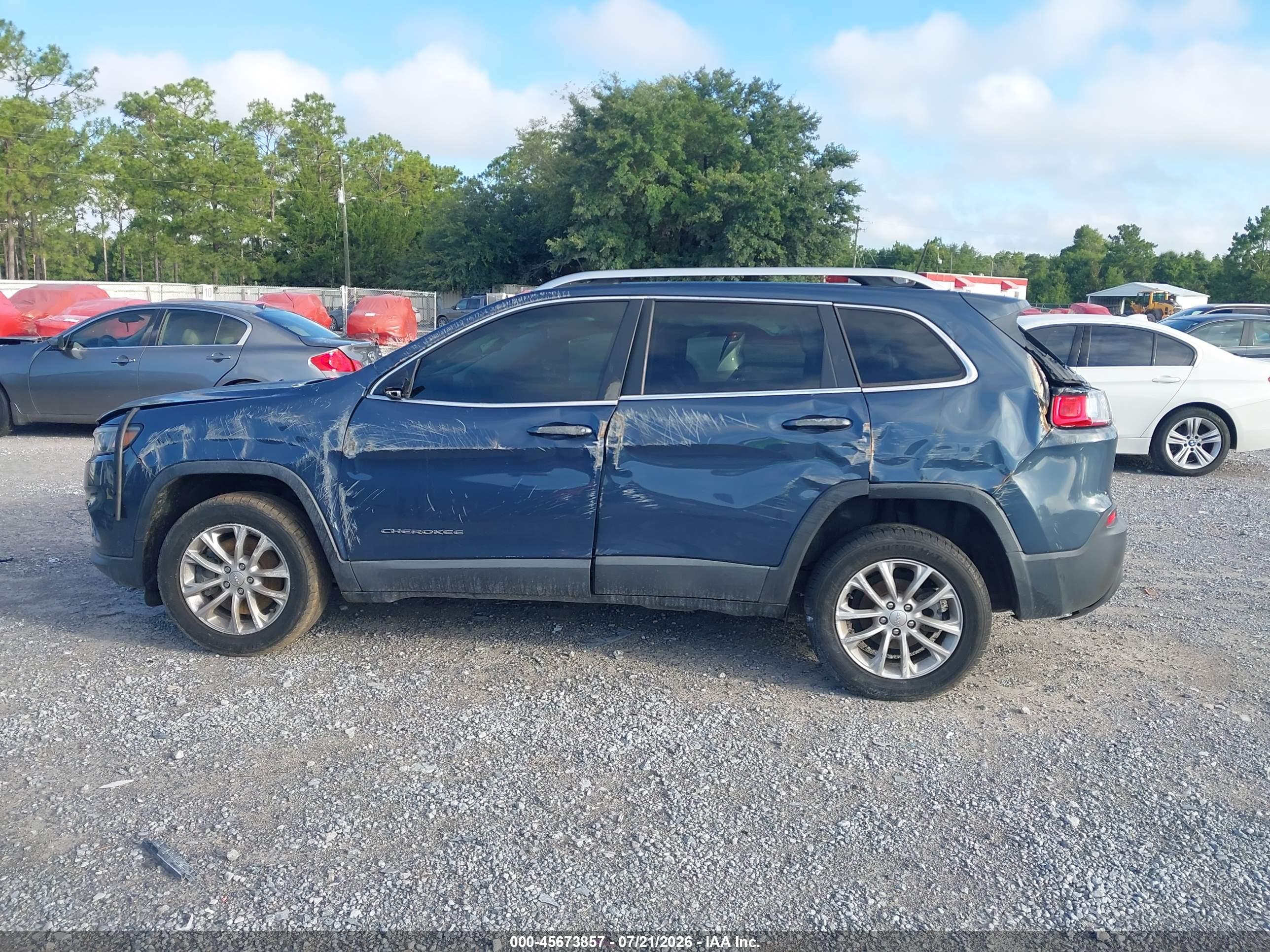 2019 JEEP CHEROKEE LATITUDE FWD