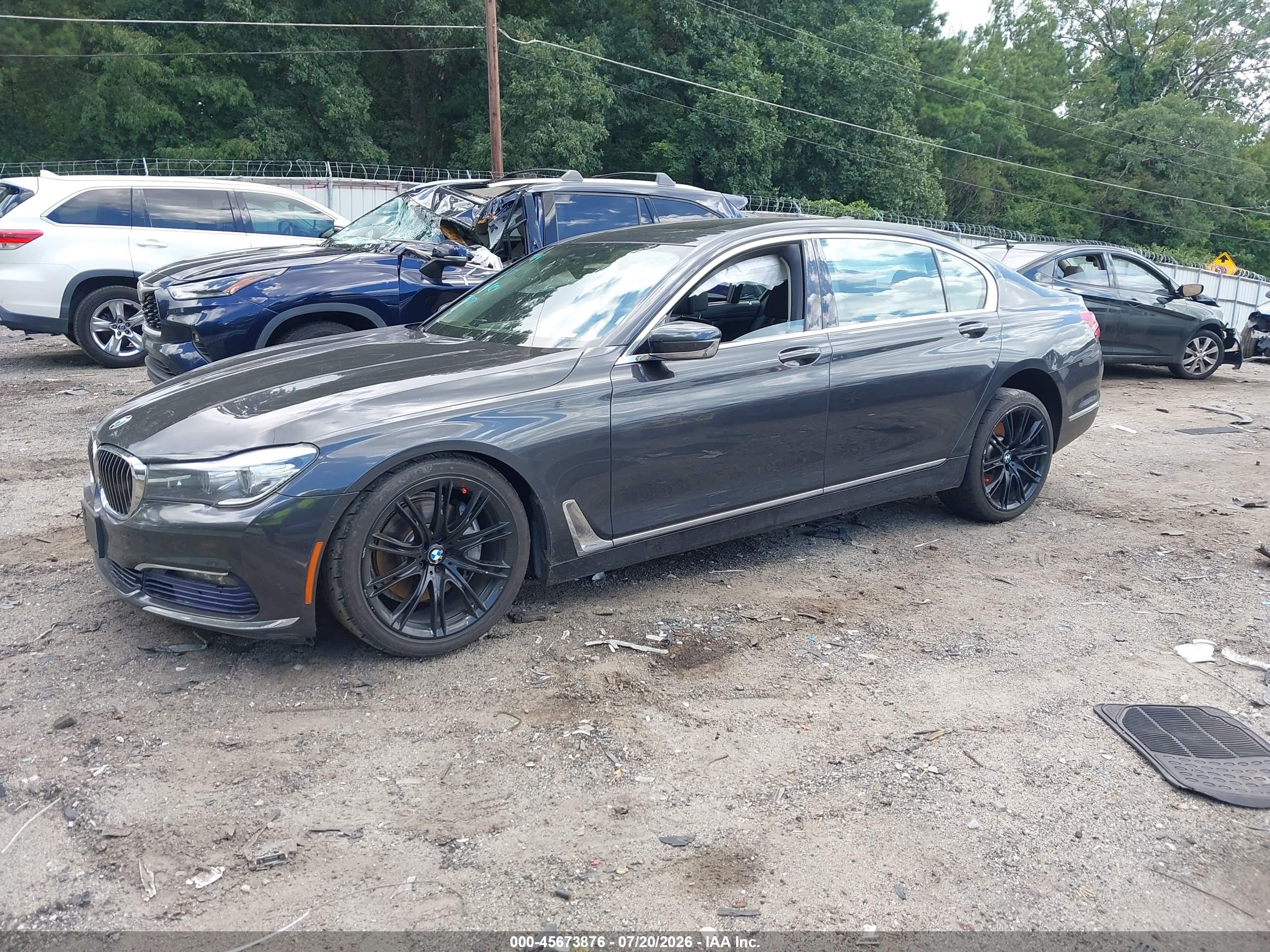 2017 BMW 740I — I2