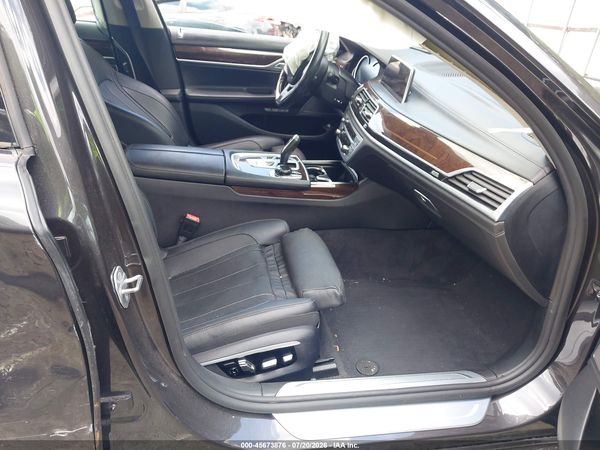 2017 BMW 740I — I5