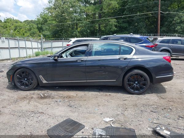 2017 BMW 740I — I117