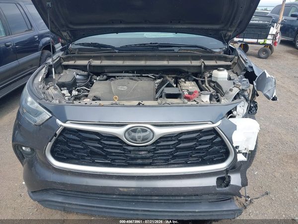 2020 TOYOTA HIGHLANDER LE