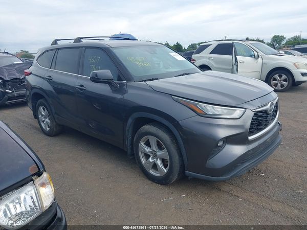 2020 TOYOTA HIGHLANDER LE