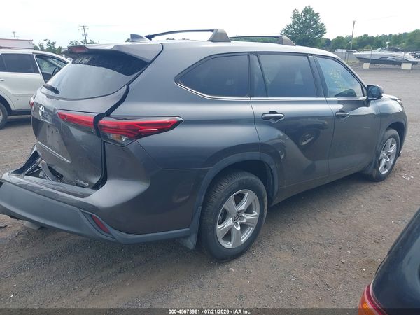 2020 TOYOTA HIGHLANDER LE