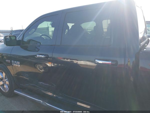 2016 RAM 1500 SLT