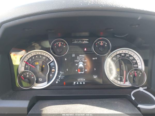 2016 RAM 1500 SLT