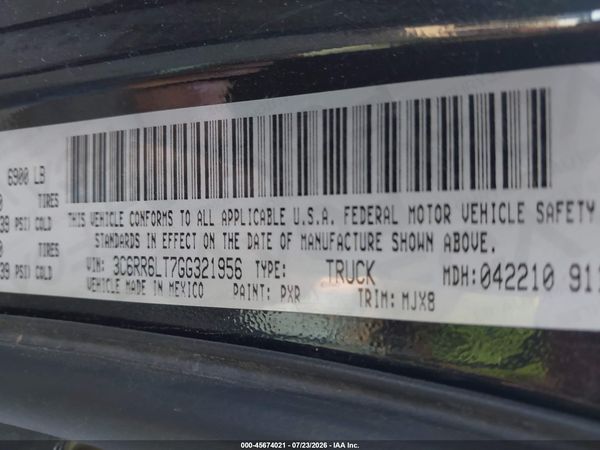 2016 RAM 1500 SLT