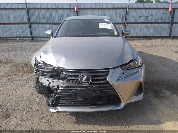 2018 LEXUS IS 300