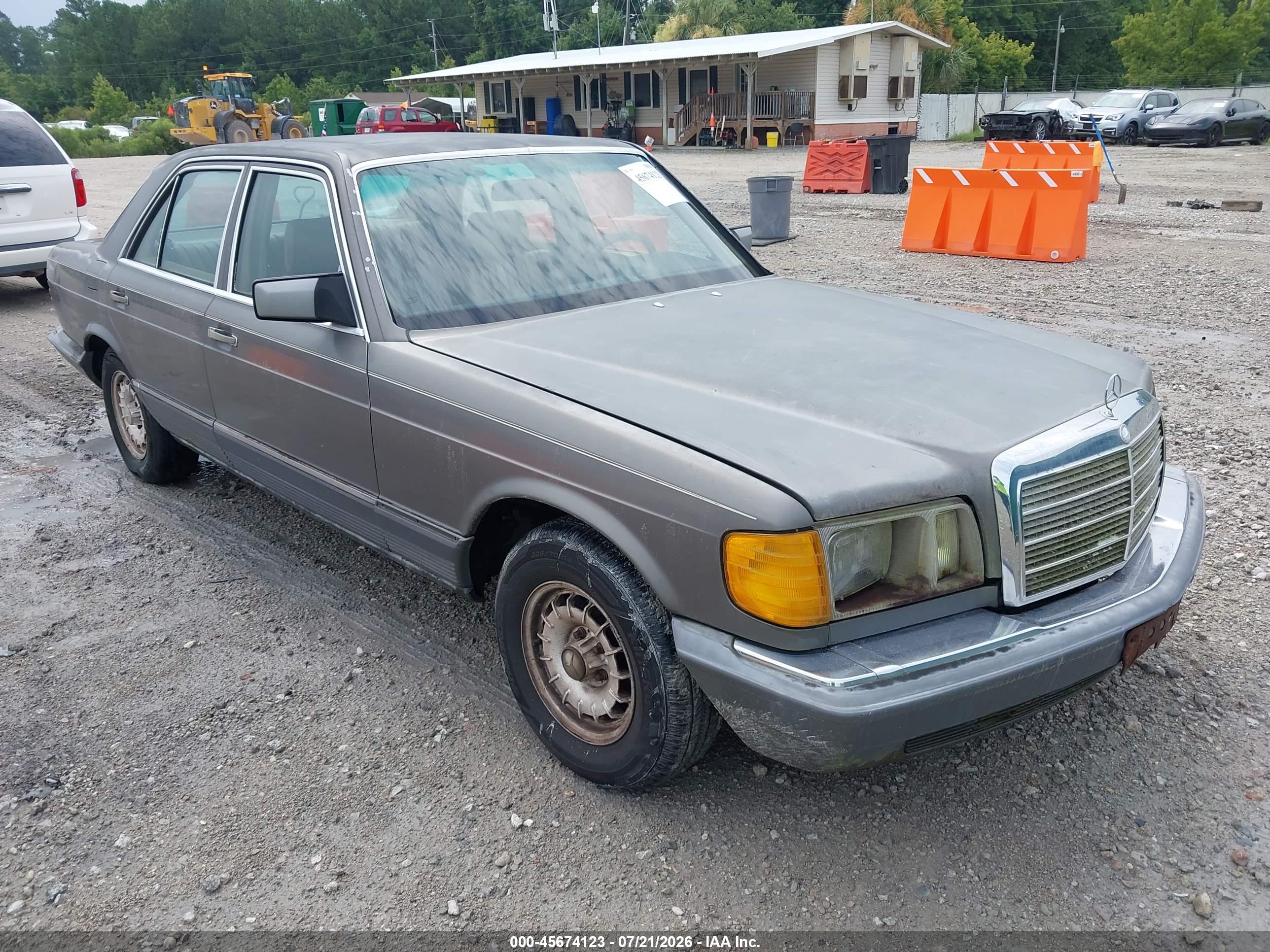 1984 MERCEDES-BENZ 300 300SD