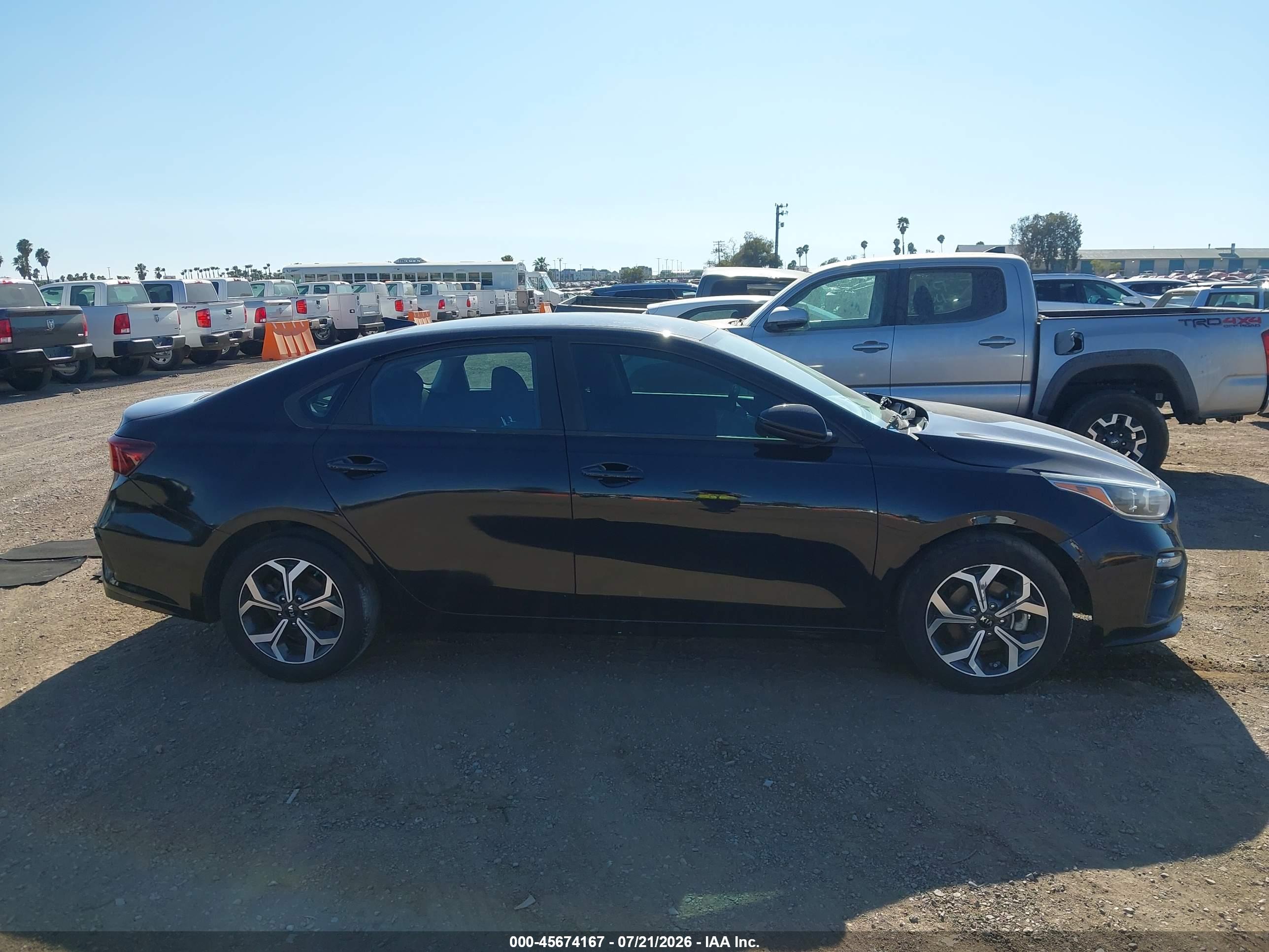 2019 KIA FORTE LXS