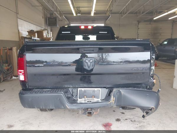 2022 RAM 1500 CLASSIC WARLOCK  4X4 6'4 BOX