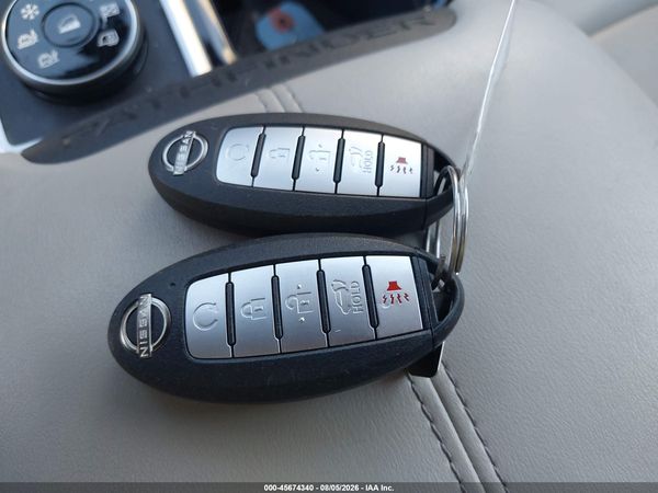 2022 NISSAN PATHFINDER SL 4WD