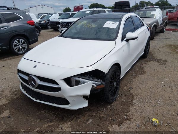 2019 MERCEDES-BENZ A 220 4MATIC