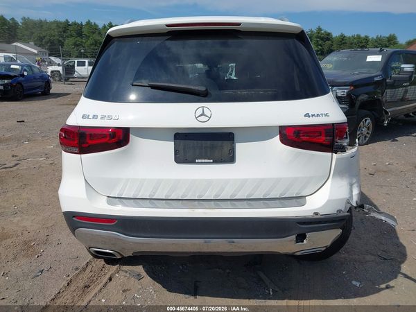 2021 MERCEDES-BENZ GLB 250 4MATIC — I119