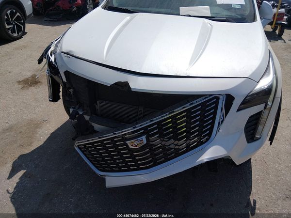 2019 CADILLAC XT4 LUXURY