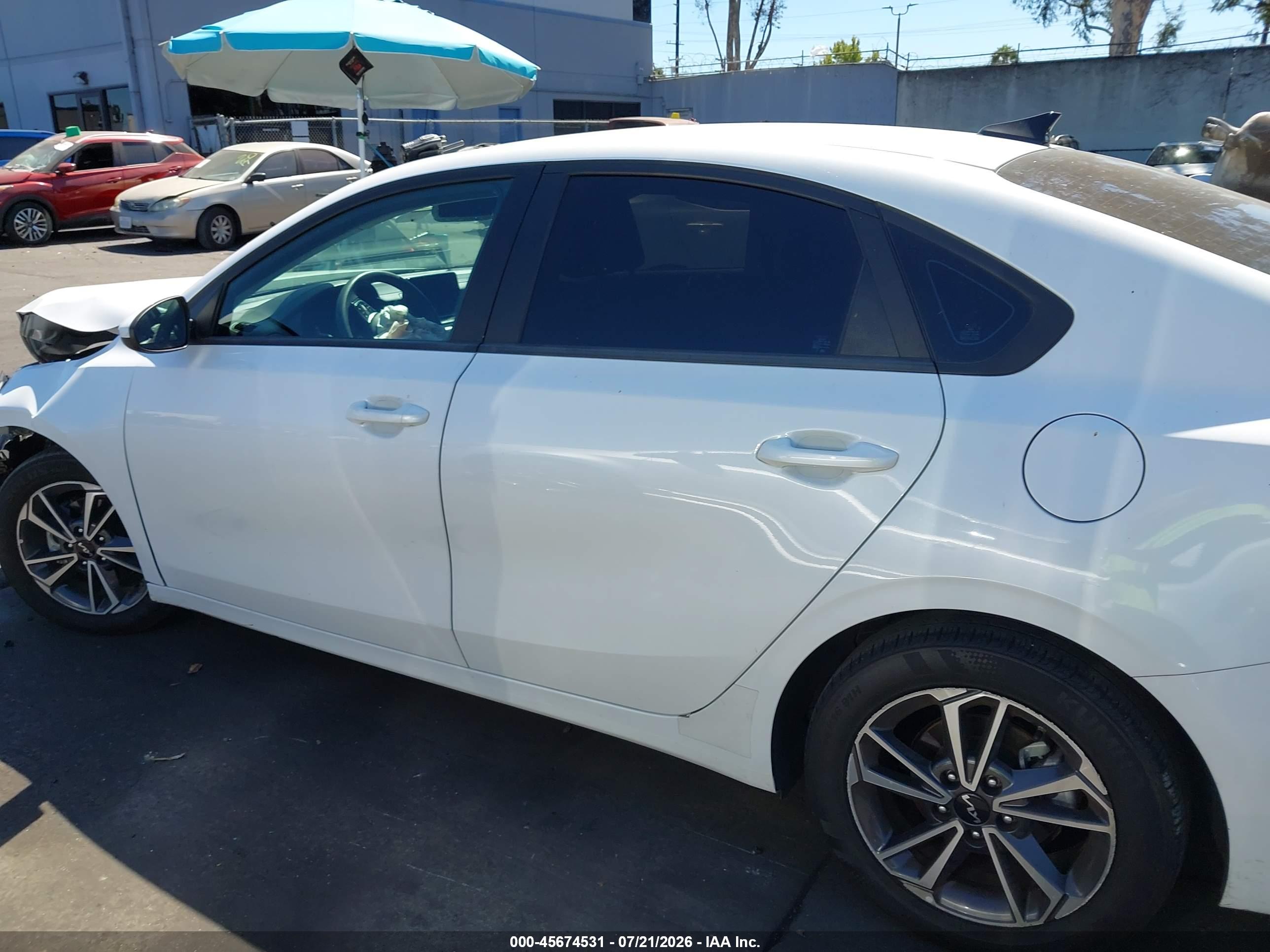 2022 KIA FORTE LXS
