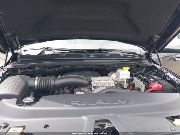 2020 RAM 1500 LARAMIE  4X4 6'4 BOX