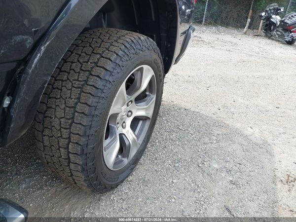 2020 RAM 1500 LARAMIE  4X4 6'4 BOX