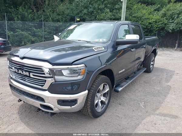2020 RAM 1500 LARAMIE  4X4 6'4 BOX