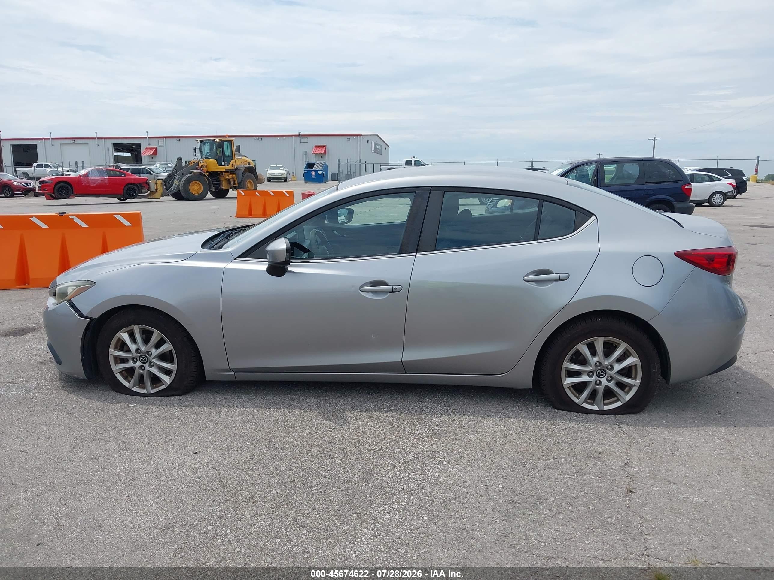 2016 MAZDA MAZDA3 I SPORT