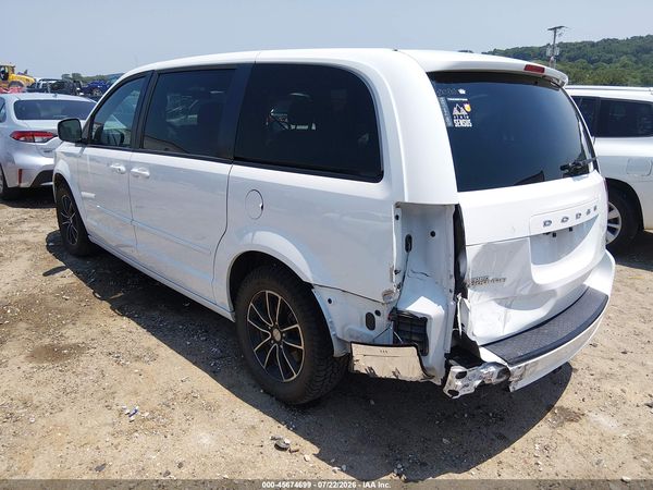 2016 DODGE GRAND CARAVAN SXT — I3