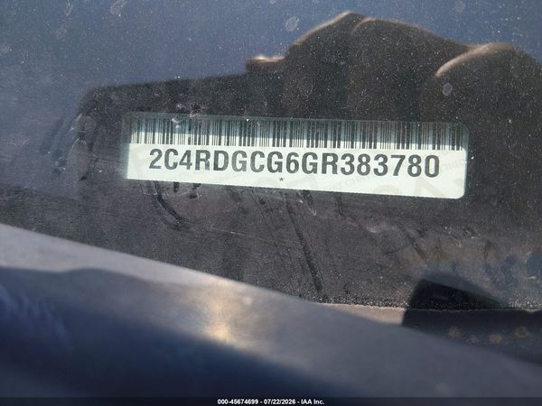 2016 DODGE GRAND CARAVAN SXT — I9