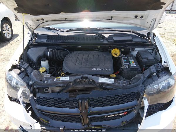 2016 DODGE GRAND CARAVAN SXT — I10