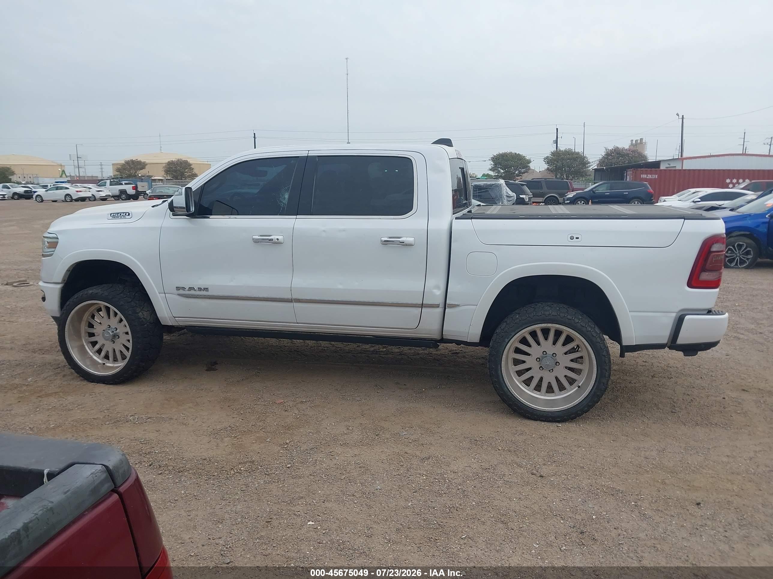 2019 RAM 1500 LIMITED  4X4 5'7 BOX