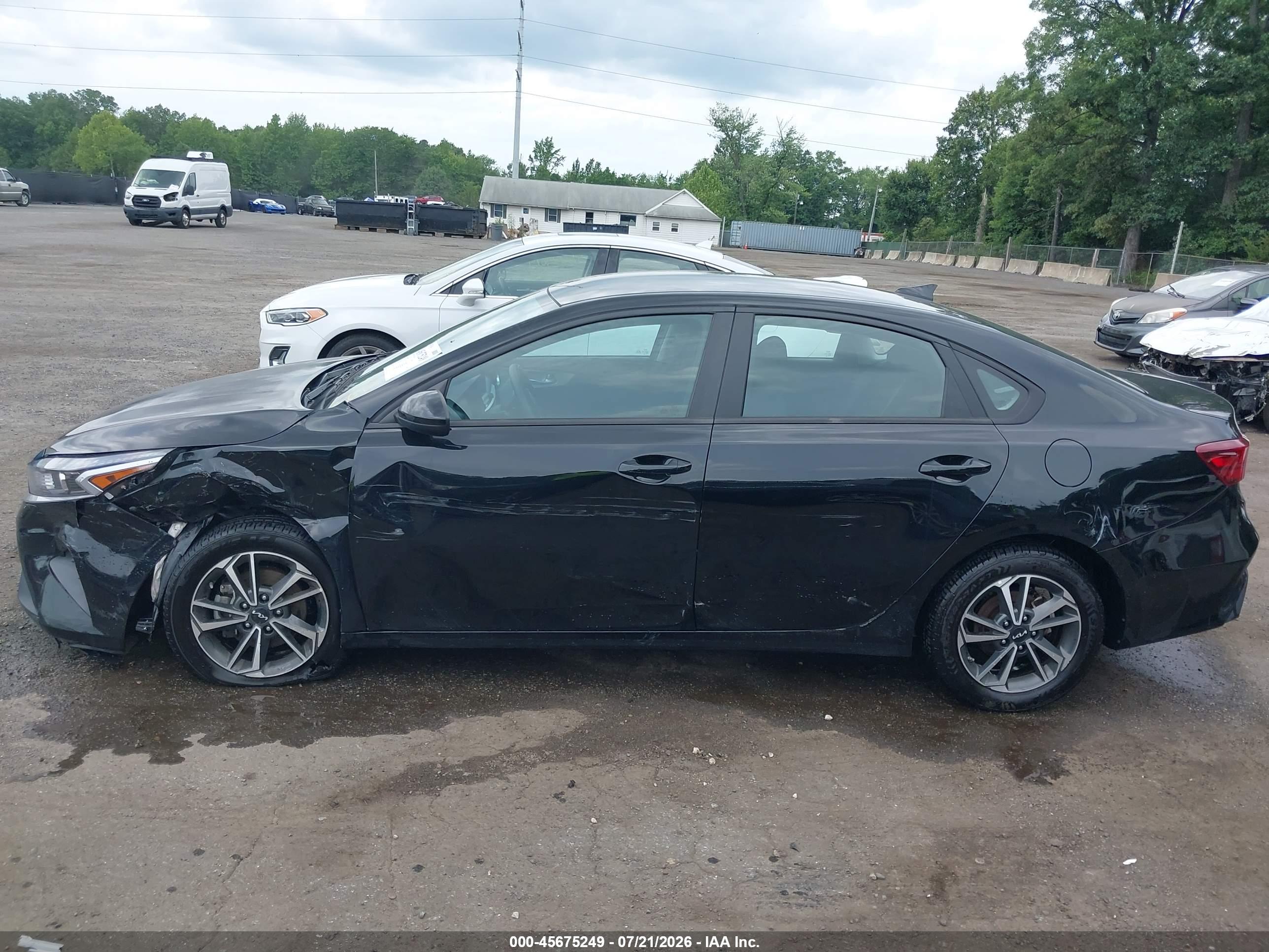 2023 KIA FORTE LXS