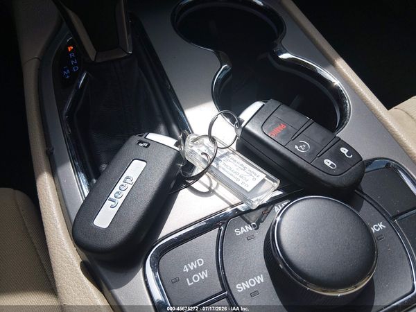 2021 JEEP GRAND CHEROKEE LAREDO E 4X4