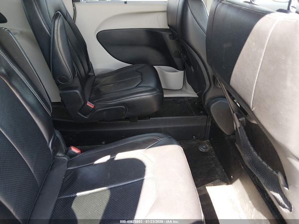 2022 CHRYSLER PACIFICA TOURING L
