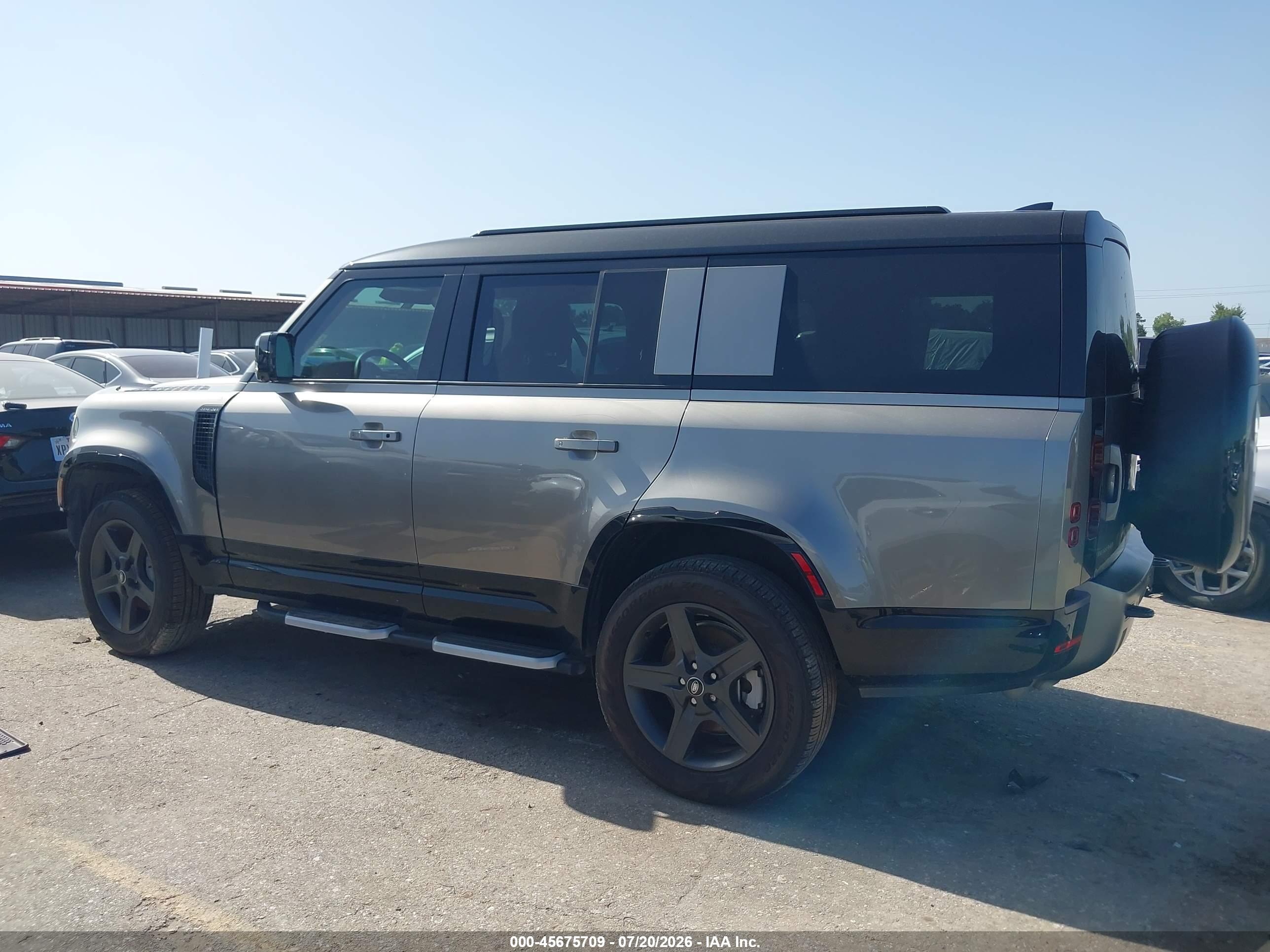 2025 LAND ROVER DEFENDER 130 P400 X-DYNAMIC SE