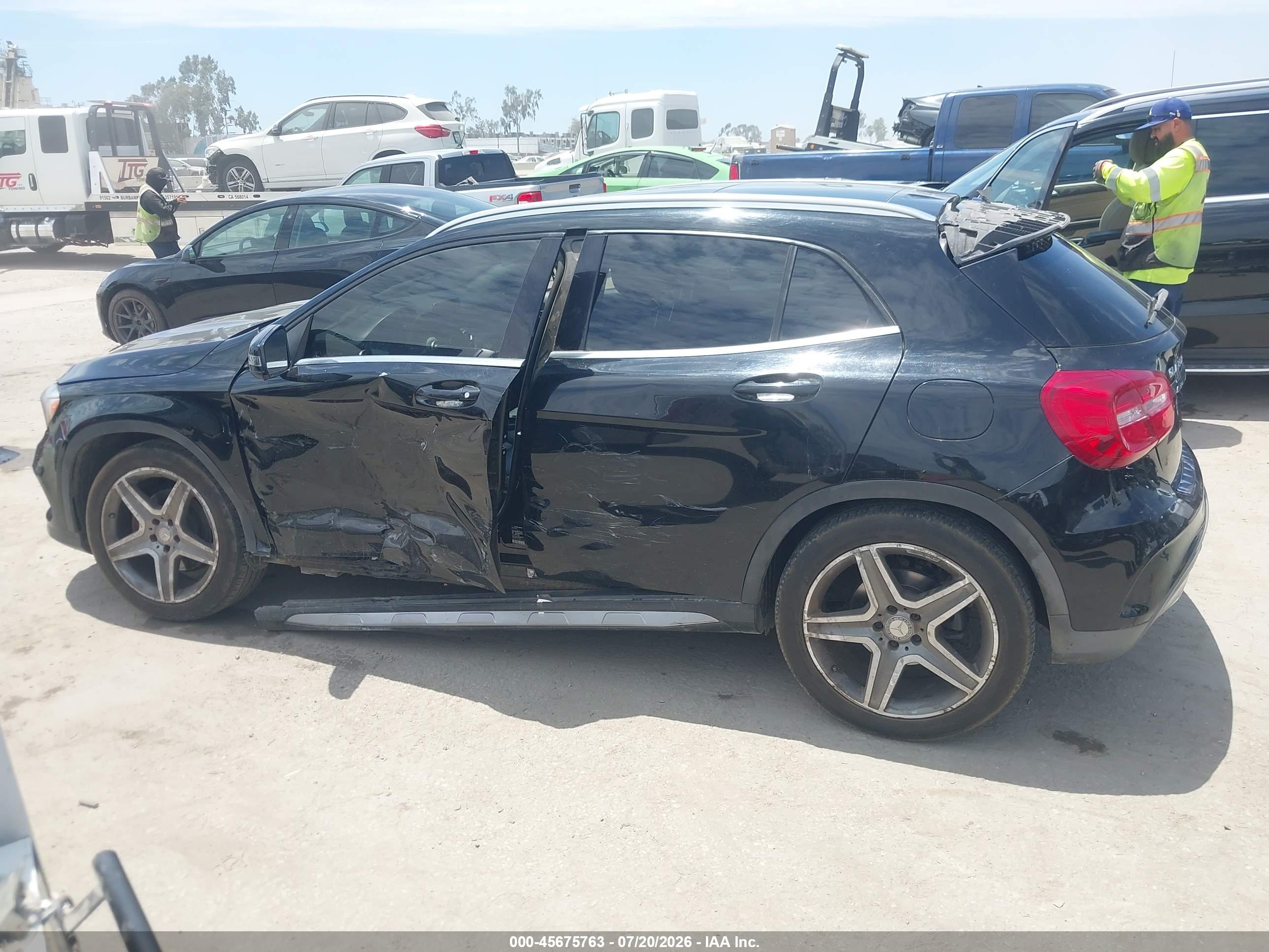 2015 MERCEDES-BENZ GLA 250 4MATIC