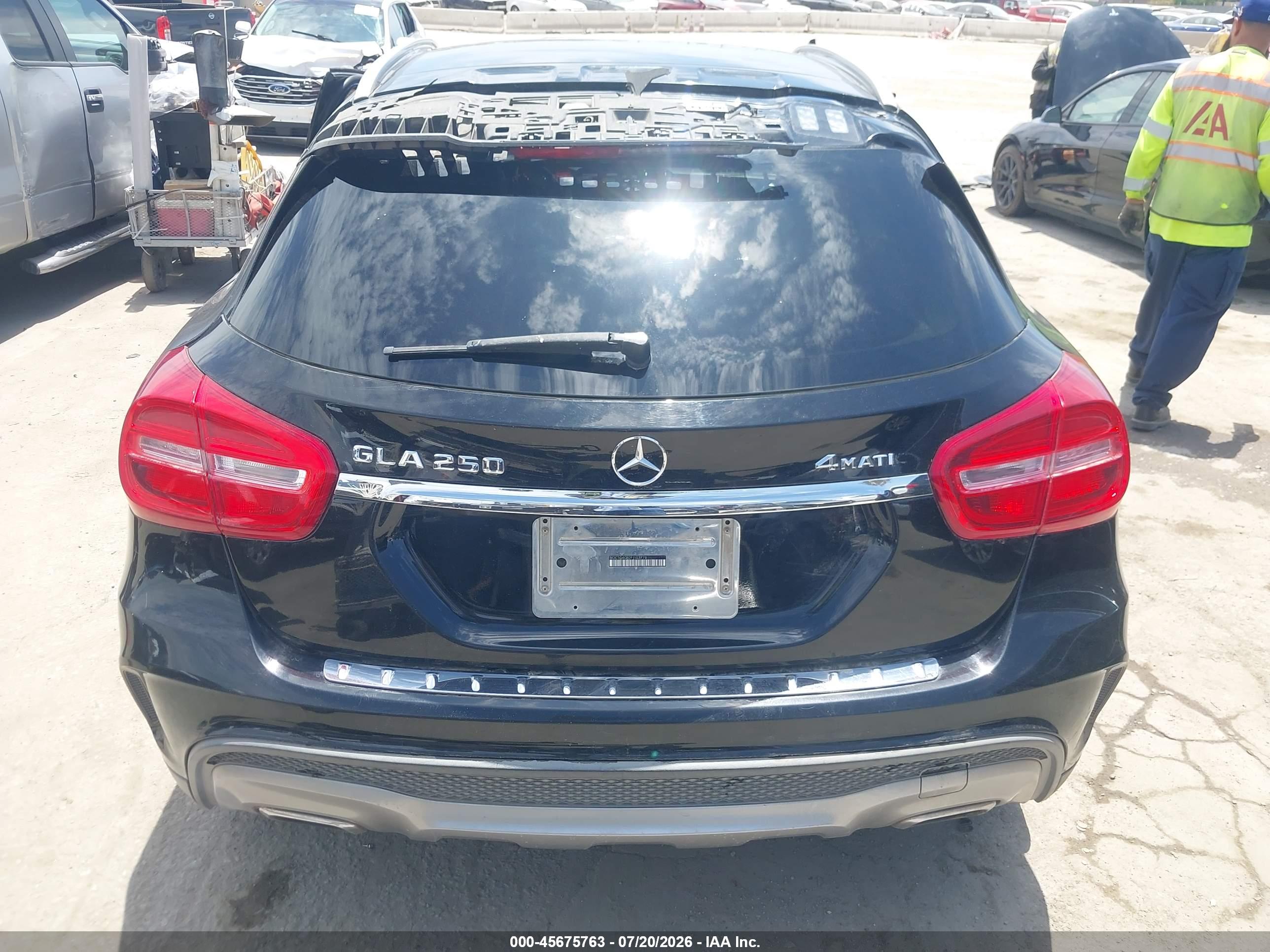 2015 MERCEDES-BENZ GLA 250 4MATIC