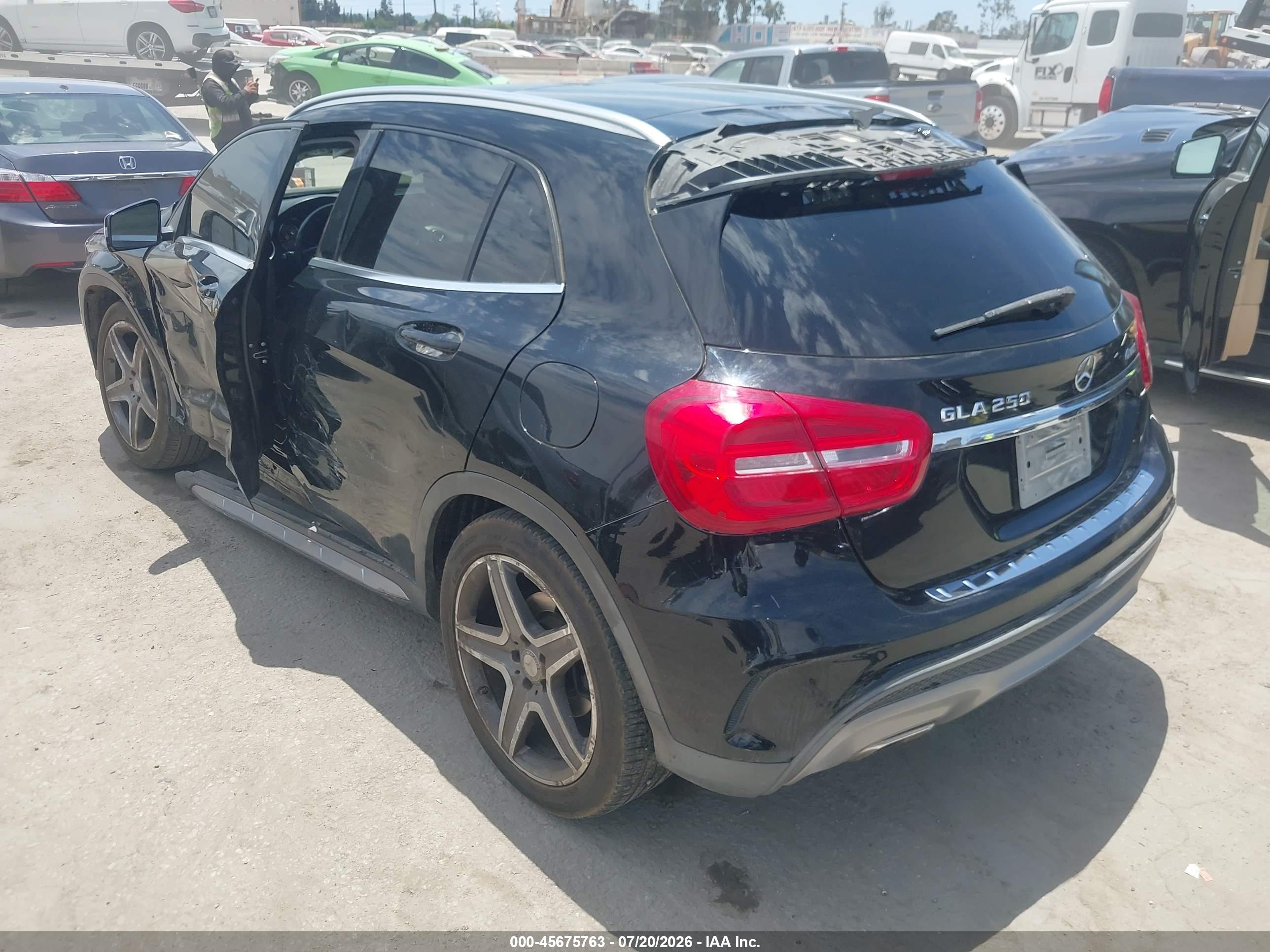 2015 MERCEDES-BENZ GLA 250 4MATIC